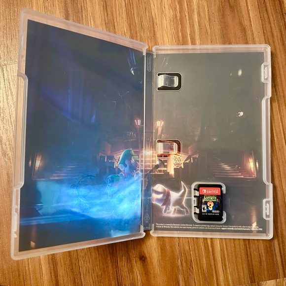 Luigi’s Mansion 3 Nintendo Switch Game (PRICE FIRM) - Picture 3 of 5